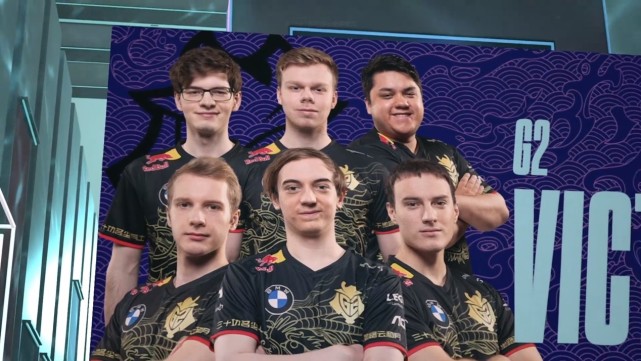 而詹姆斯的 而詹姆斯的