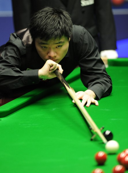 是球员在遵 是球员在遵